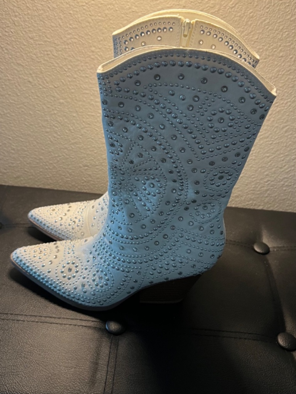 Cow Girl Boots - Picture 5 of 12